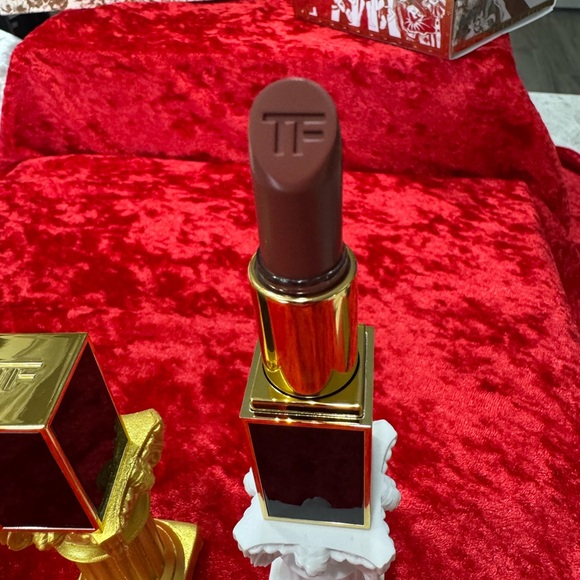 Tom Ford Lip Color Matte 100 “Equus” • Brand New in Box • Luxury Lipstick - Picture 2 of 5
